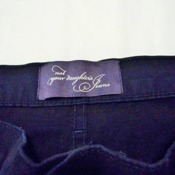 NYDJ Jeans Denim Black Jeans NWOT  Size 10 - Picture 3 of 4